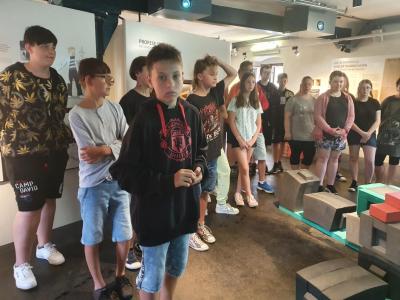 Výlet - muzeum, minigolf, koupání v Plasích